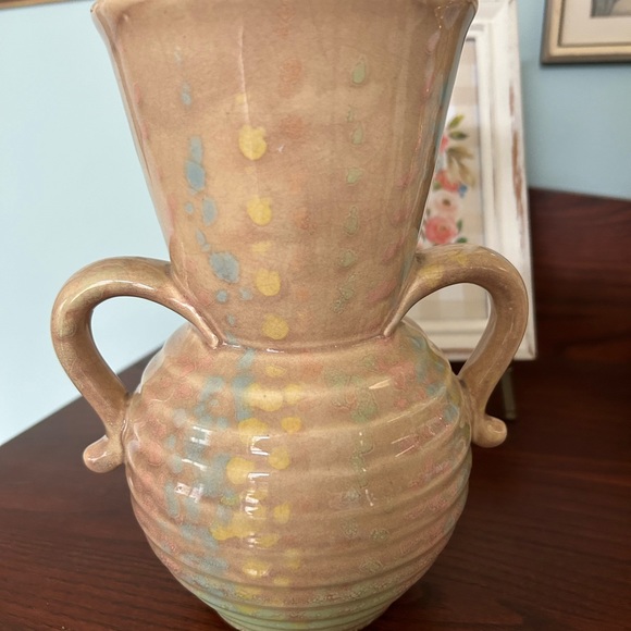 Vintage McCoy Vase - Picture 6 of 14